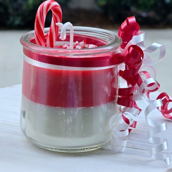 Handmade Candle ✦ Candy Cane & Christmas Tree ✦ Soy Wax in Recycled Yogurt Jar - Picture 5 of 6